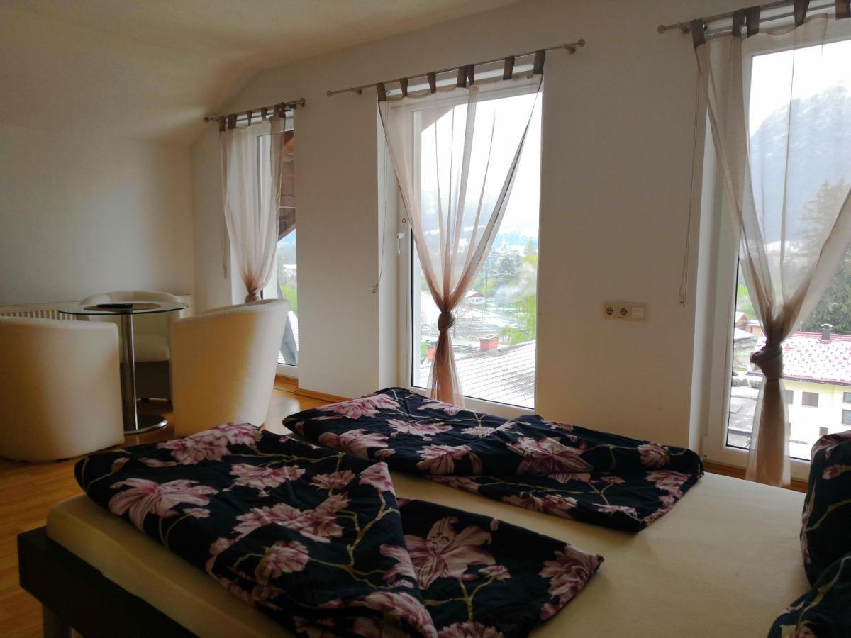 Sherpa Haus Ferienwohnung Am Hahnenkamm,Reutte Höfen Exterior foto